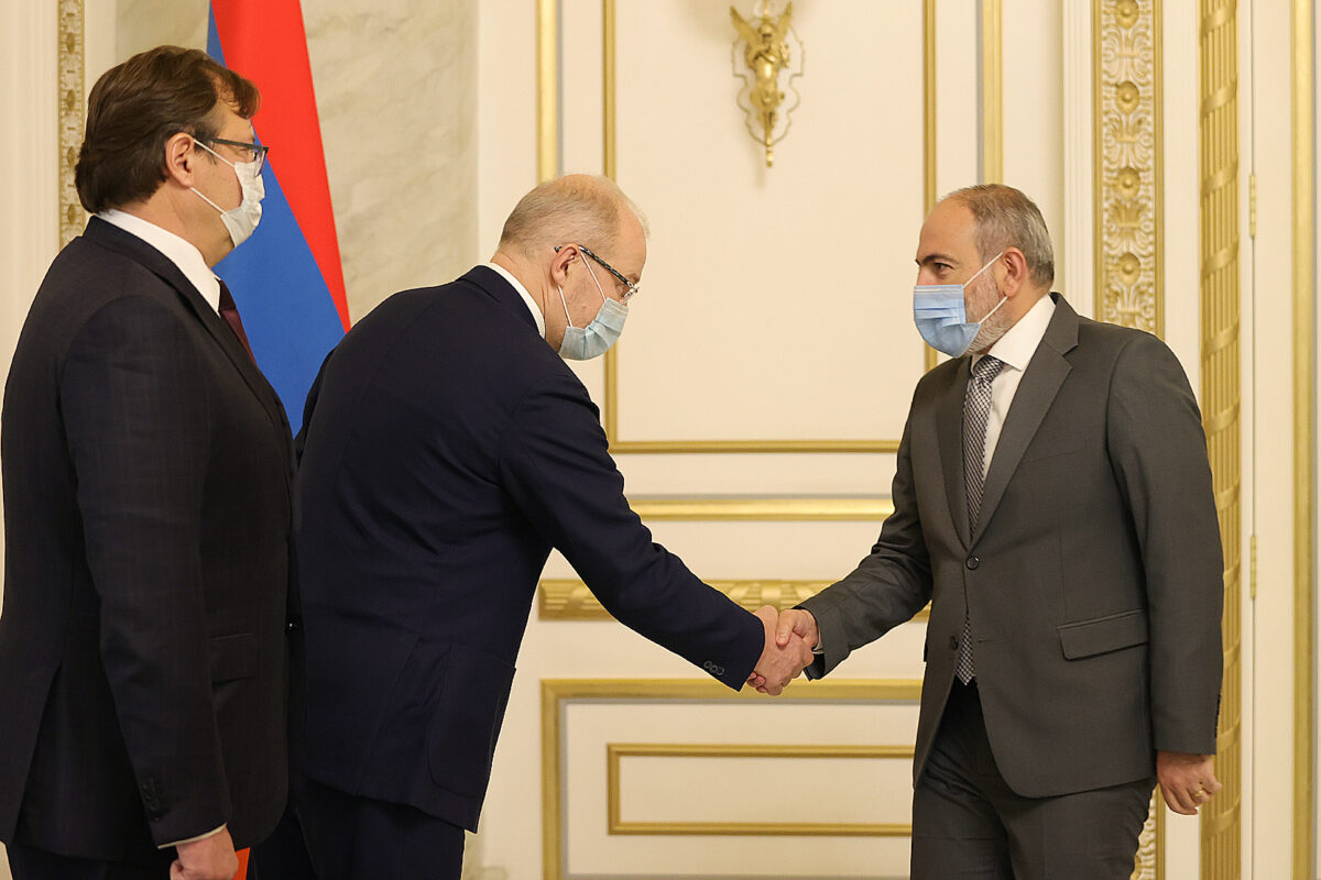 PM Pashinyan receives Roman Trotsenko, member of the Board of Directors of GeoProMining - The US Armenians