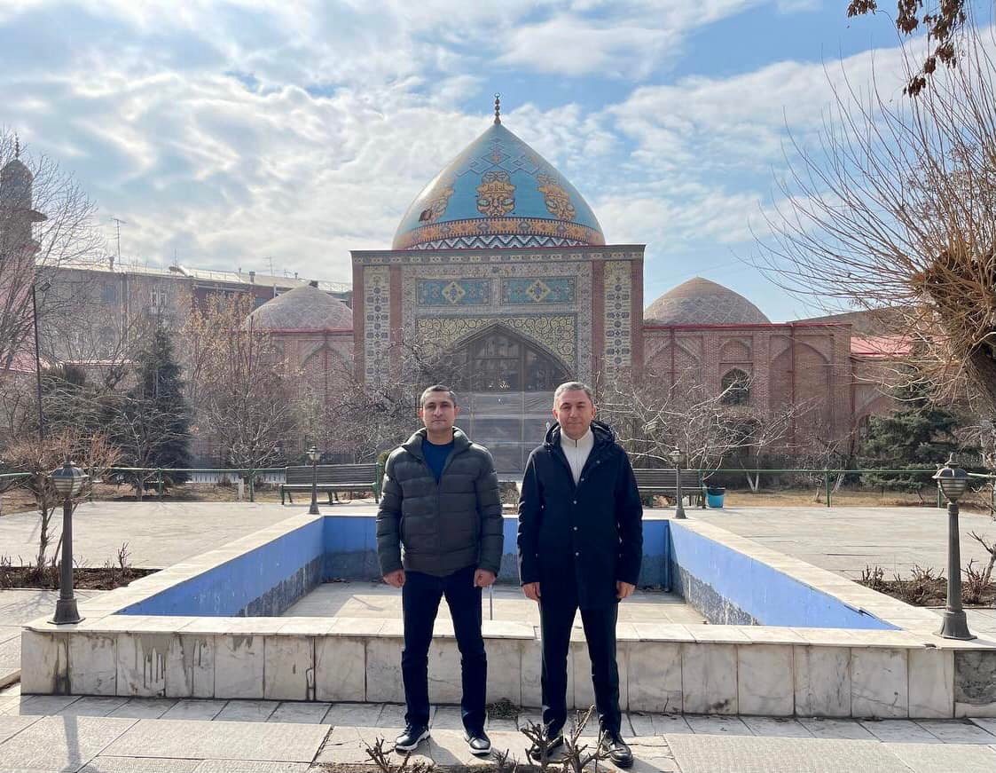 Azerbaijani MP Visited the Blue Mosque in Yerevan And Called It Azerbaijani