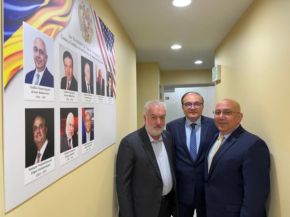 Plaque of Armenian Consuls General unveiled in Los Angeles
