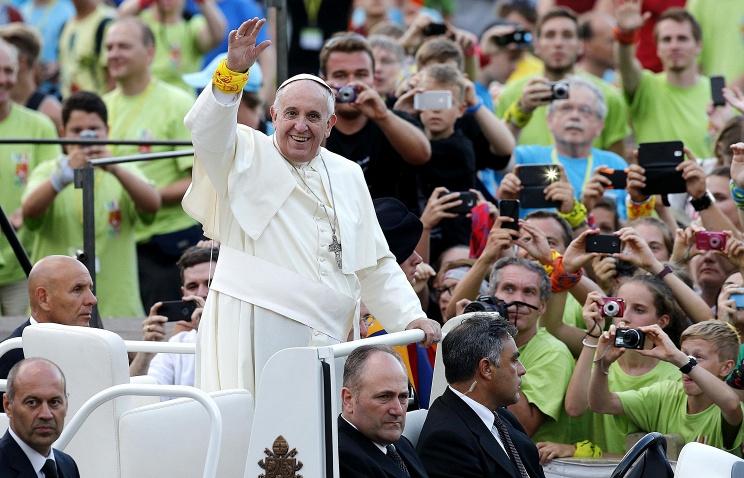 Armenian PM sends congratulatory message to Pope Francis