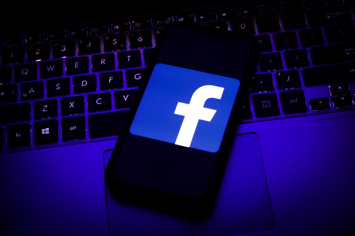 Russia’s media watchdog bans Facebook